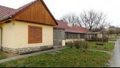 Ungarn: Haus auf der Südseite des Balatons bei Balatonöszöd
